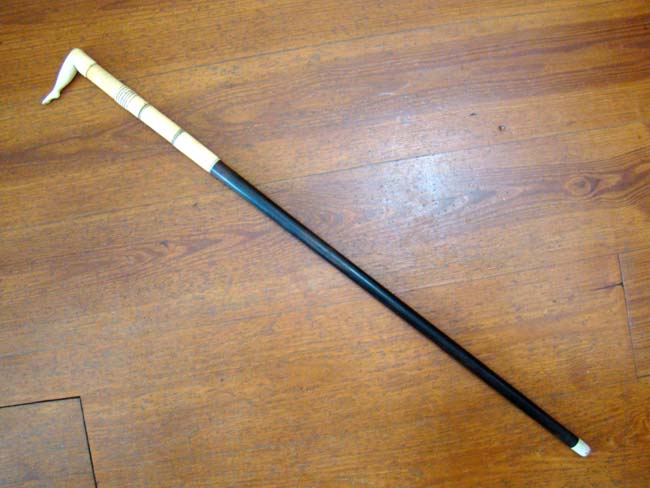 A fabulous 19th century Captain's walking stick having a carved whale ivory 'ladies leg' handle — image 2